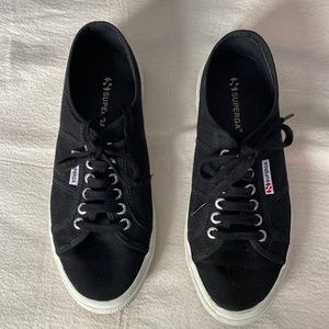 Superga Sneakers